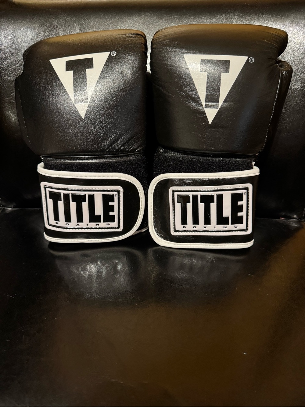 TITLE Boxing Black and White pro leather Training Gloves and wraps - Picture 3 of 10